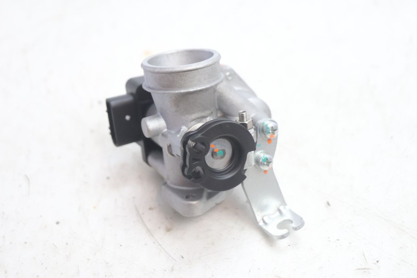 photo de INJECTION THROTTLE BODIES JM MOTORS R-MAX TECH 50 (2024 - 2026) - Fixing points details