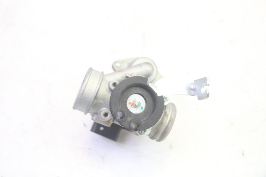 photo de INJECTION THROTTLE BODIES JM MOTORS SANTANA EVO 50 (2024 - 2026) - Surface and material condition