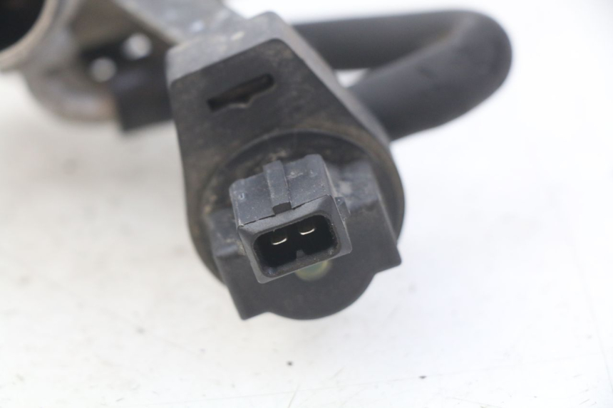 photo de INJECTION THROTTLE BODIES PEUGEOT SATELIS COMPRESSOR K15 125 (2006 - 2009) - Alternative perspective