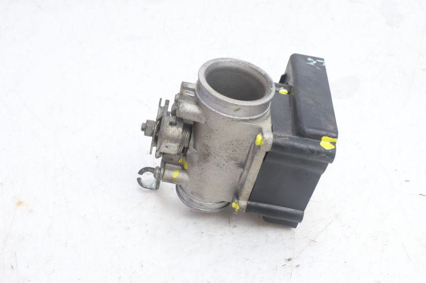 photo de INJECTION THROTTLE BODIES PEUGEOT SATELIS 125 (2013 - 2018) - Alternative perspective