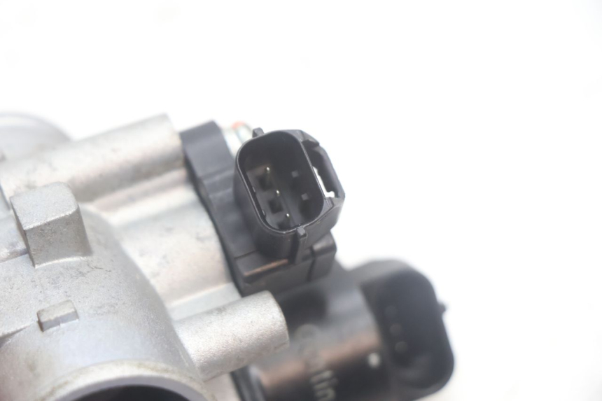 photo de INJECTION THROTTLE BODIES MASH SEVENTY FIVE 125 (2013 - 2021) - Alternative perspective