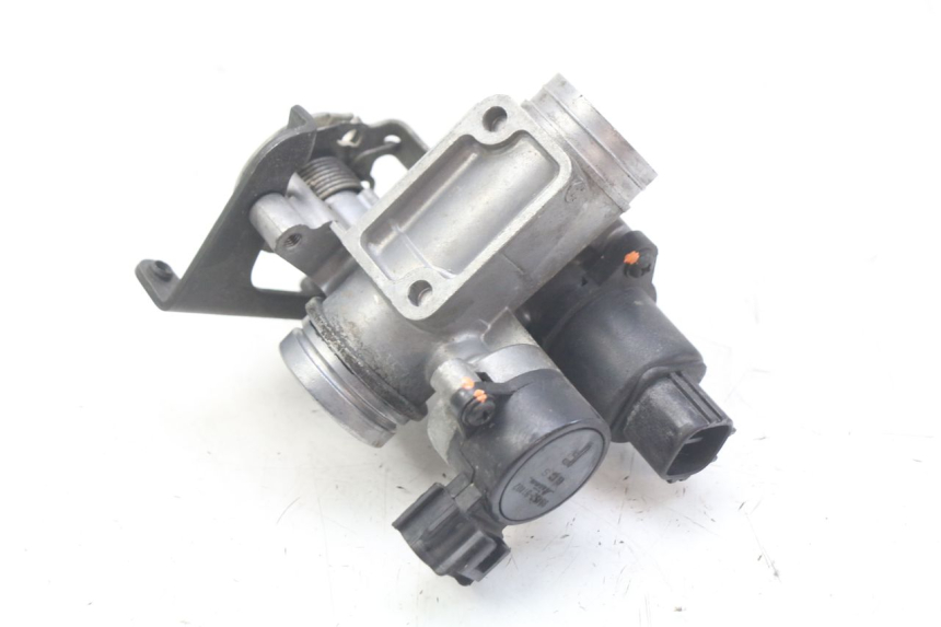 photo de INJECTION THROTTLE BODIES MBK SKYCRUISER 125 (2006 - 2009) - Fixing points details