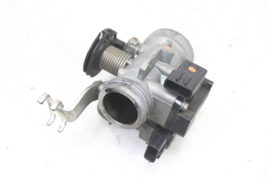 photo de INJECTION THROTTLE BODIES SUZUKI BURGMAN 125 (2018 - 2021) - Alternative perspective