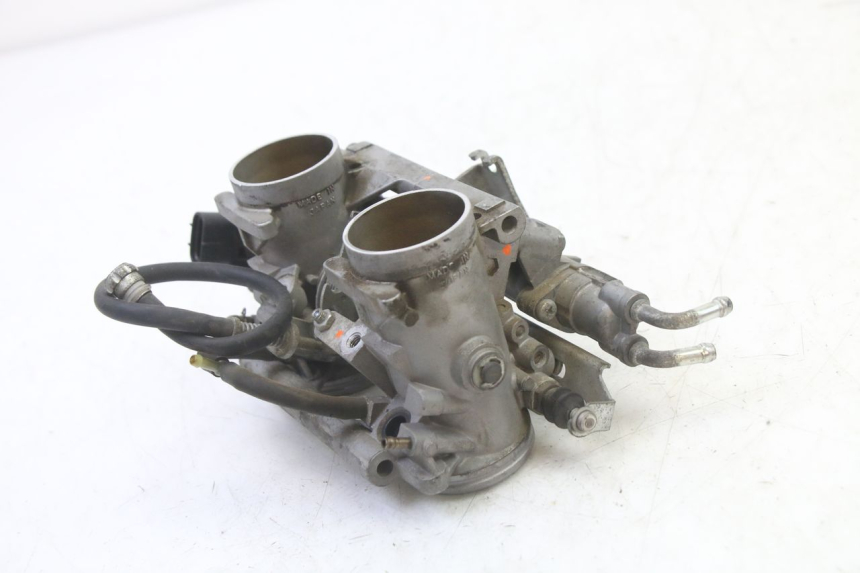 photo de INJECTION YAMAHA TDM ABS 900 (2002 - 2014) - Surface and material condition