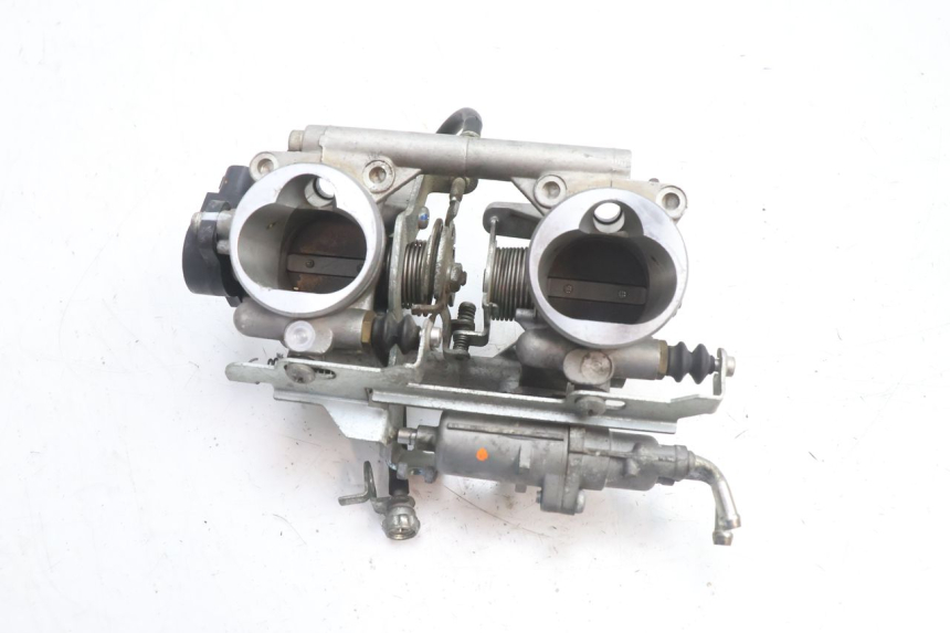photo de INJECTION THROTTLE BODIES YAMAHA TDM ABS 900 (2002 - 2014) - Alternative perspective