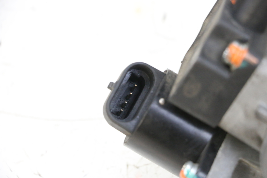 photo de INJECTION THROTTLE BODIES NECO TEMPO 4T 50 (2022 - 2026) - Fixing points details