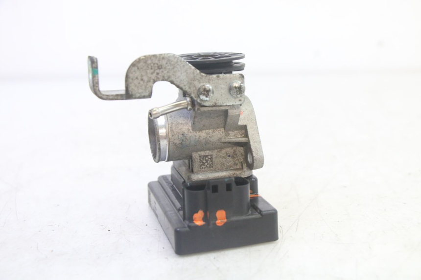 photo de INJECTION THROTTLE BODIES PEUGEOT TWEET PRO EFI 4T 50 (2021 - 2022) - Technical close-up