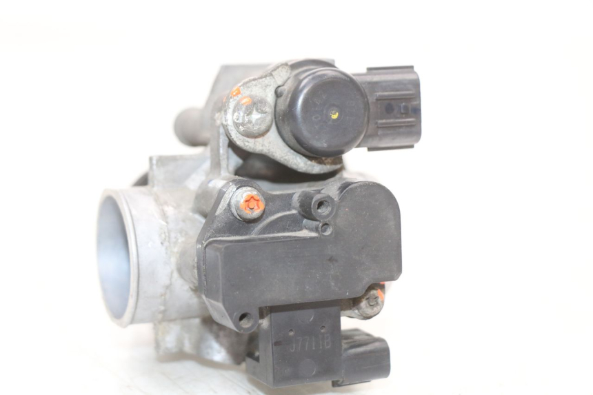 photo de INJECTION YAMAHA XMAX X-MAX ABS 125 (2017 - 2020) - Alternative perspective