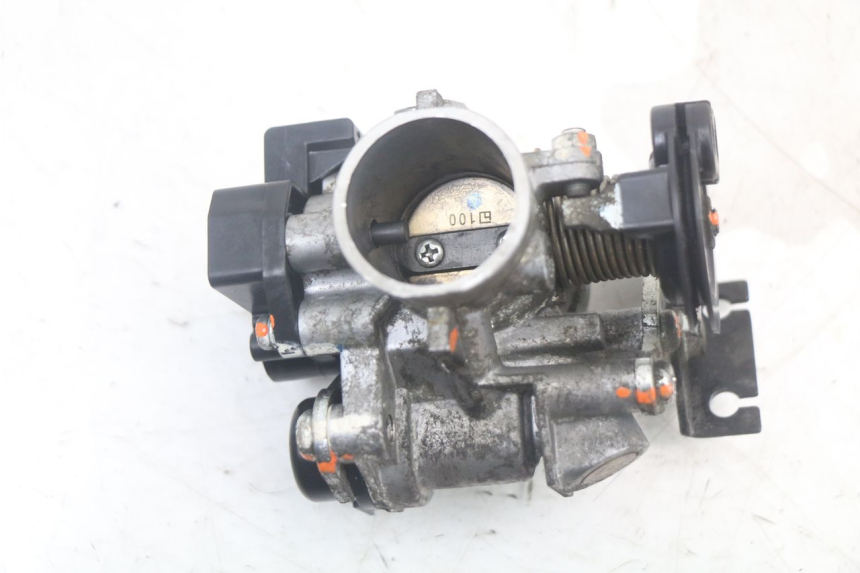 photo de INJECTION YAMAHA XMAX X-MAX ABS 125 (2017 - 2020) - Fixing points details