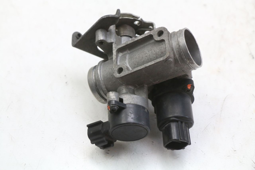 photo de INJECTION YAMAHA XMAX X-MAX 125 (2006 - 2009) - Alternative perspective