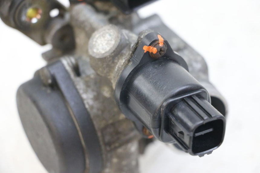 photo de INJECTION YAMAHA X-MAX XMAX 250 (2006 - 2009) - Alternative perspective