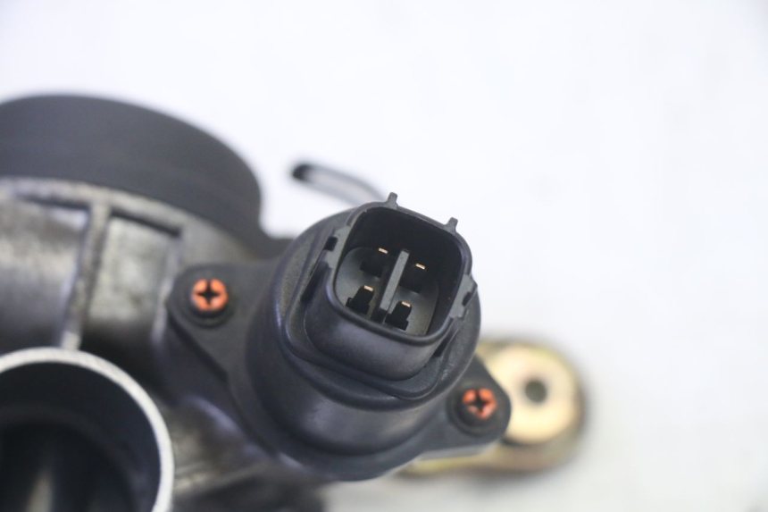 photo de INJECTION YAMAHA X-MAX XMAX 250 (2006 - 2009) - Fixing points details