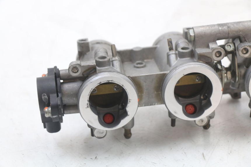 photo de INJECTION THROTTLE BODIES YAMAHA XJ6 ABS 600 (2008 - 2016) - Component detail
