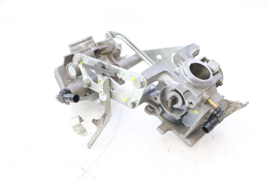 photo de INJECTION THROTTLE BODIES HONDA XLV VARADERO 125 (2007 - 2012) - Distinctive features
