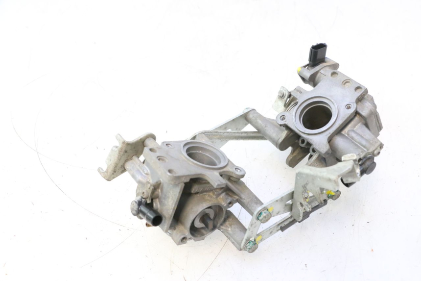photo de INJECTION THROTTLE BODIES HONDA XLV VARADERO 125 (2007 - 2012) - Markings and original references