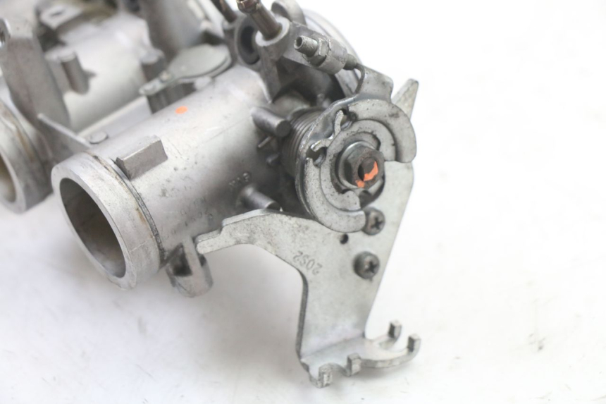 photo de INJECTION THROTTLE BODIES YAMAHA XJ6 600 (2008 - 2016) - Additional view of the item