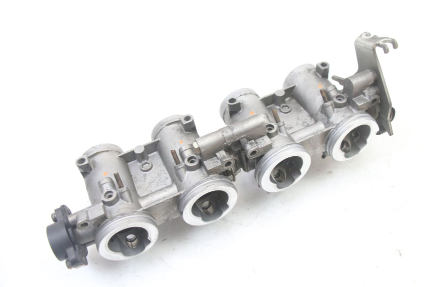photo de INJECTION THROTTLE BODIES YAMAHA XJ6 600 (2008 - 2016) - Technical close-up