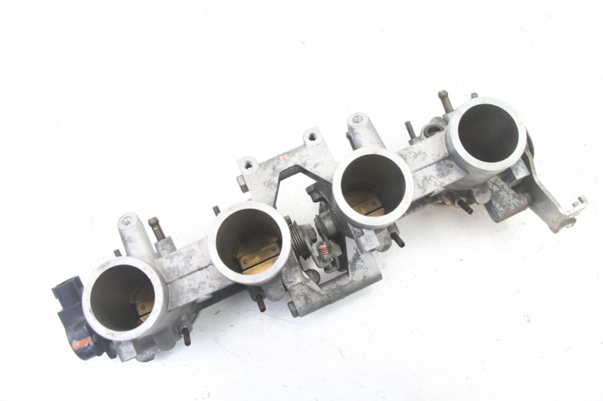 photo de INJECTION THROTTLE BODIES YAMAHA XJ6 600 (2008 - 2016) - Surface and material condition