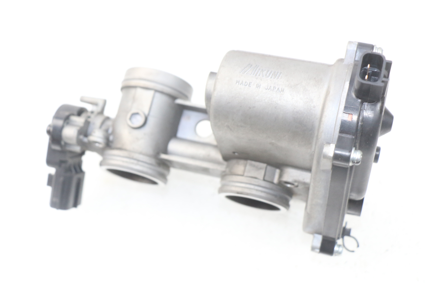 photo de INJECTION THROTTLE BODIES YAMAHA YP T-MAX TMAX 530 (2017 - 2020) - Technical close-up