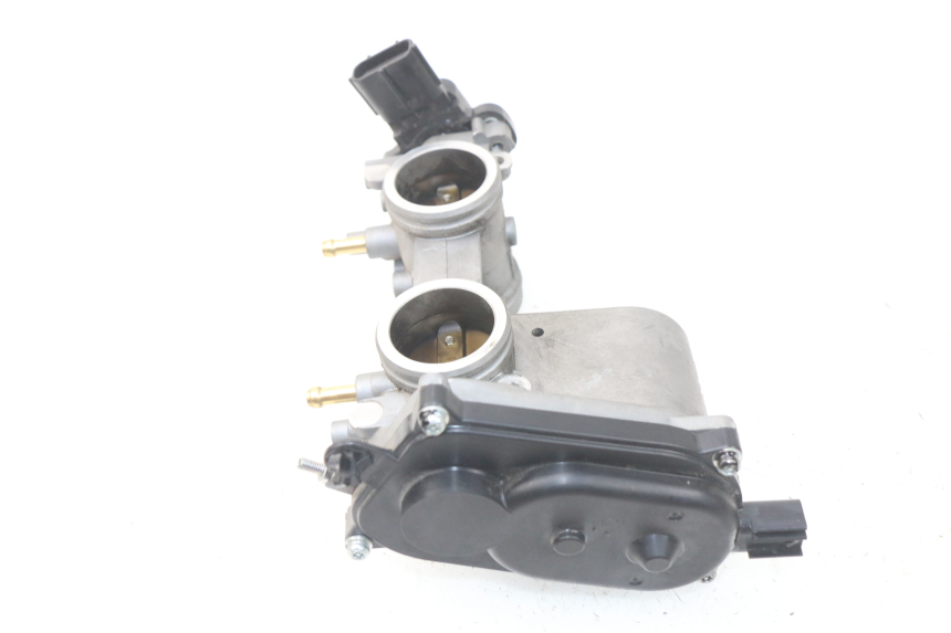 photo de INJECTION THROTTLE BODIES YAMAHA YP T-MAX TMAX 530 (2017 - 2020) - Surface and material condition