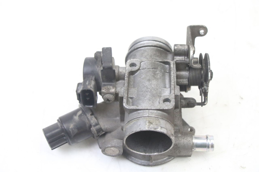 photo de INJECTION THROTTLE BODIES YAMAHA YP X-MAX XMAX 400 (2014 - 2017) - Surface and material condition