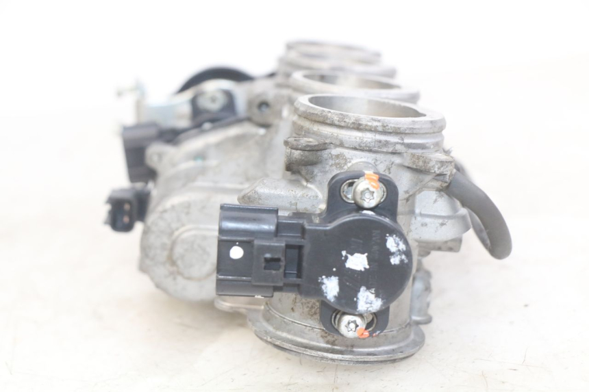 photo de INJECTION YAMAHA YZF R1 1000 (2007 - 2008) - Additional view of the item