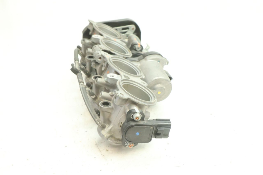 photo de INJECTION THROTTLE BODIES YAMAHA YZF R6 600 (2008 - 2009) - Markings and original references