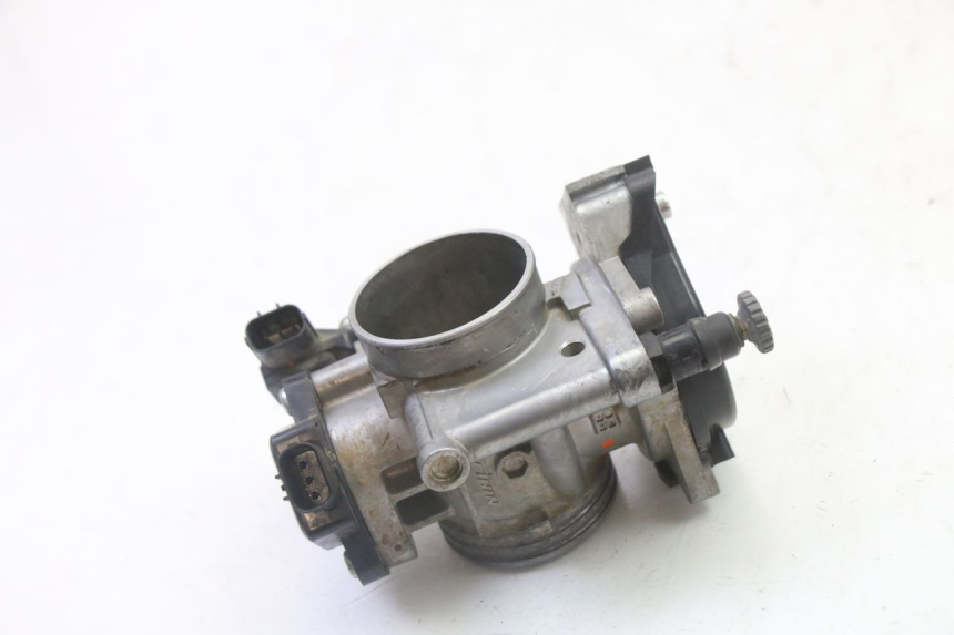 photo de INJECTION THROTTLE BODIES YAMAHA YZF YZ-F 450 (2014 - 2016) - Zoom on usage condition