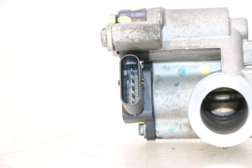 photo de INJECTION THROTTLE BODIES PIAGGIO ZIP IGET 4T 50 (2021 - 2023) - Surface and material condition