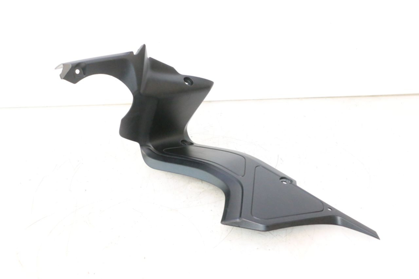 photo de RIGHT INNER FRONT FAIRING YAMAHA FZ8 800 (2010 - 2016) - Main view