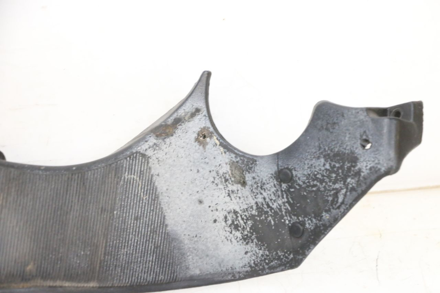 photo de RIGHT INNER FRONT FAIRING KAWASAKI GPZ RX 1000 (1986 - 1988) - Distinctive features