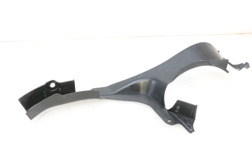 photo de RIGHT INNER FRONT FAIRING KAWASAKI GPZ RX 1000 (1986 - 1988) - Technical close-up