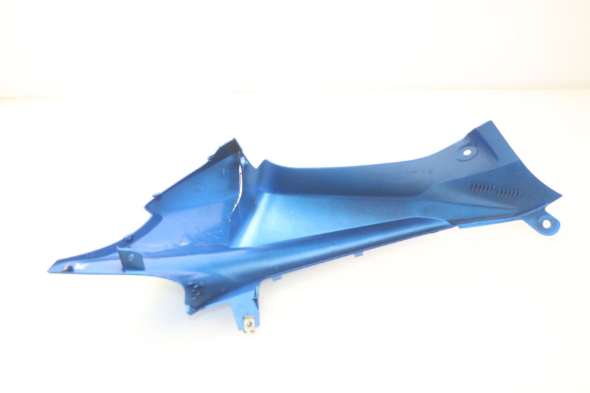 photo de RIGHT INNER FRONT FAIRING SUZUKI GSX-R GSXR K16 1000 (2012 - 2016) - Fixing points details