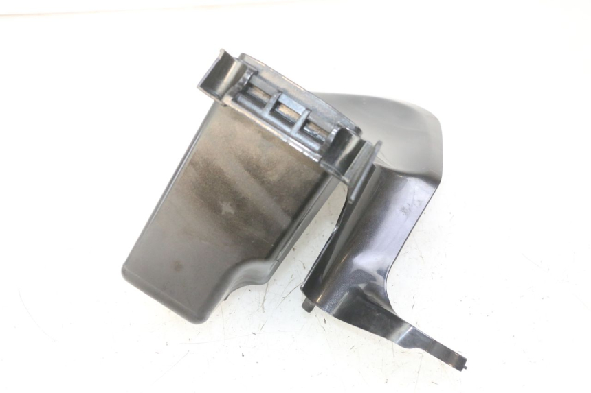 photo de RIGHT INNER FRONT FAIRING HONDA NTV DEAUVILLE ABS 700 (2007 - 2016) - Surface and material condition