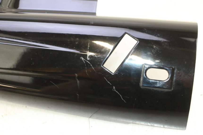 photo de RIGHT INNER FRONT FAIRING HARLEY DAVIDSON ROAD GLIDE FLTRXSE 1920 (2018 - 2022) - Surface and material condition