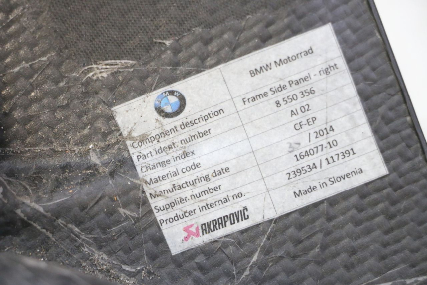 photo de RIGHT INNER FRONT FAIRING BMW S RR ABS S1000RR 1000 (2015 - 2018) - Zoom on usage condition