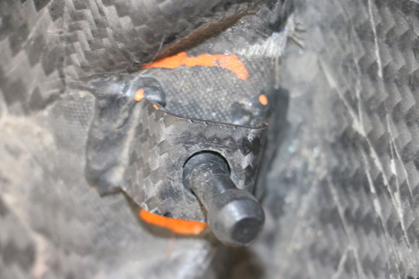 photo de RIGHT INNER FRONT FAIRING BMW S RR ABS S1000RR 1000 (2015 - 2018) - Technical close-up