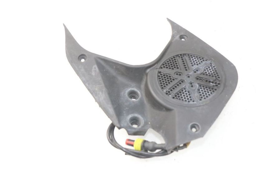 photo de LEFT INNER FRONT FAIRING YAMAHA FJR ABS 1300 (2006 - 2012) - Technical close-up