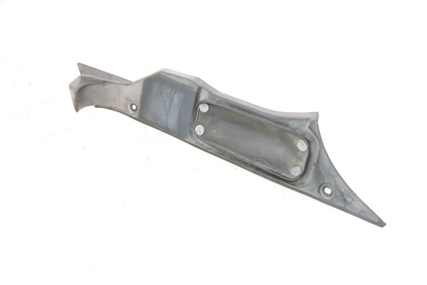 photo de LEFT INNER FRONT FAIRING KAWASAKI GPX F ZX750F 750 (1986 - 1990) - Component detail