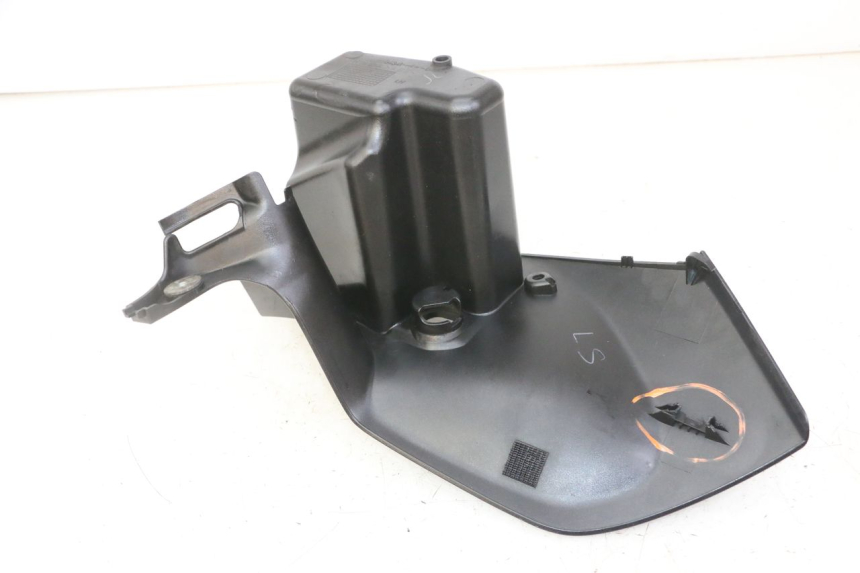 photo de LEFT INNER FRONT FAIRING HONDA NTV DEAUVILLE ABS 700 (2007 - 2016) - Technical close-up