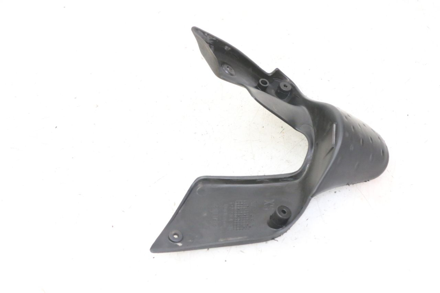 photo de LEFT INNER FRONT FAIRING APRILIA SCARABEO GT TOURING 125 (1999 - 2005) - Fixing points details