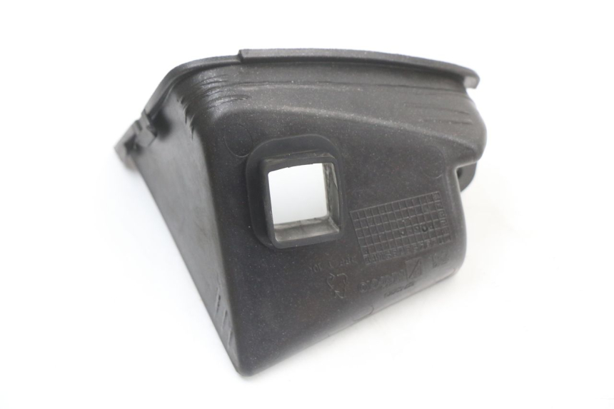 photo de LEFT INNER FRONT FAIRING PIAGGIO X10 125 (2012 - 2017) - Alternative perspective