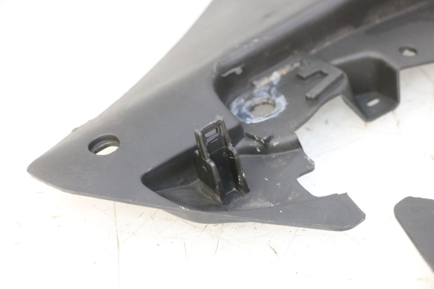 photo de INNER FRONT FAIRING STAHO FH 50 (2018 - 2019) - Zoom on usage condition