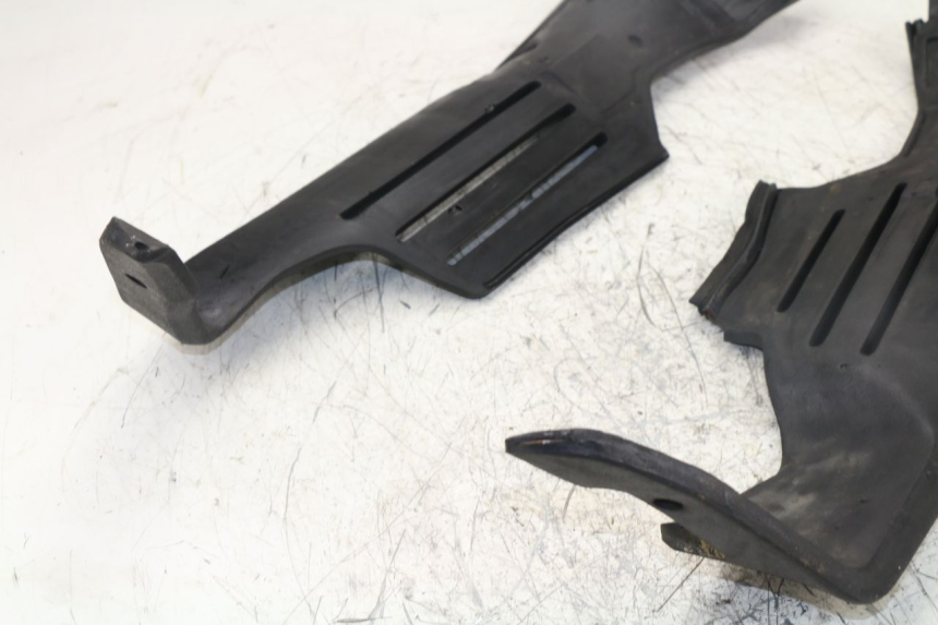 photo de INNER FRONT FAIRING BMW K 75 RT ABS 750 (1989 - 1997) - Zoom on usage condition