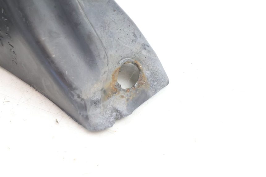 photo de INNER FRONT FAIRING YAMAHA XJR 1300 (1998 - 2002) - Technical close-up