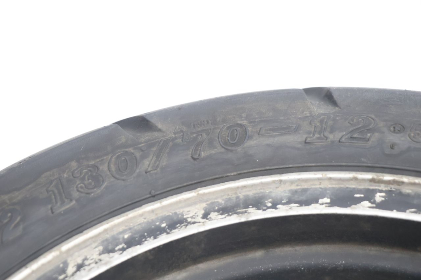 photo de REAR RIM AND TIRE KYMCO AGILITY 4T 50 (2005 - 2018) - Focus on structure