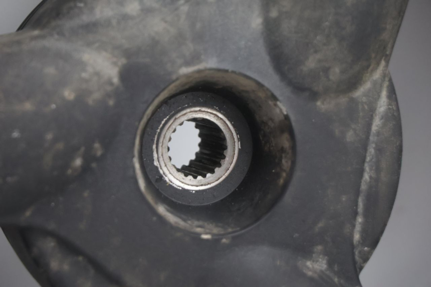 photo de REAR RIM AND TIRE KYMCO AGILITY 4T 50 (2005 - 2018) - Alternative perspective