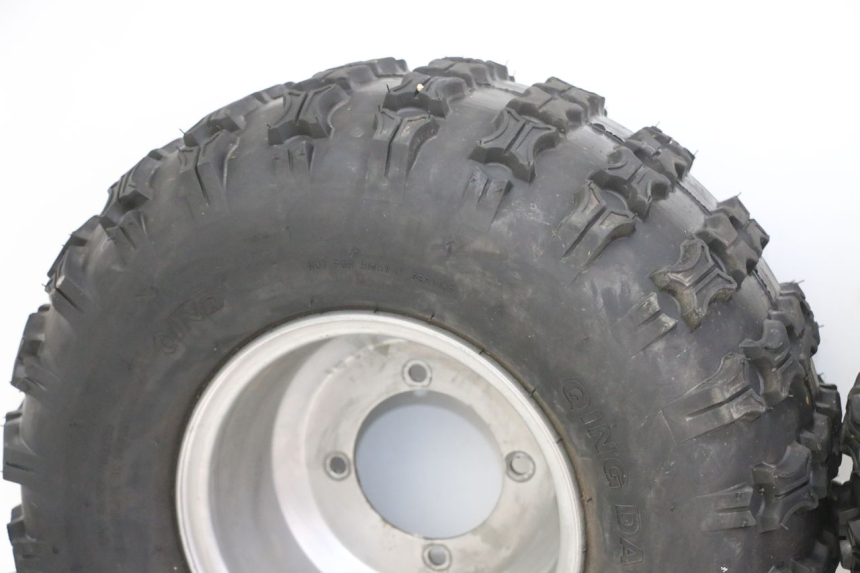 photo de REAR RIM AND TIRE ANGELL ENFANT 1 - Component zoom