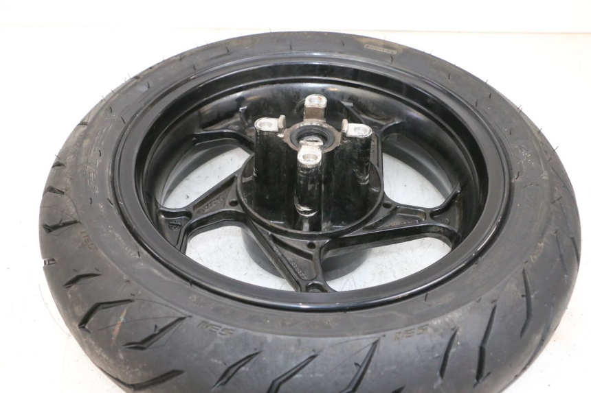 photo de REAR RIM AND TIRE MAG POWER BOMBERS 4T 50 (2016 - 2026) - Surface and material condition