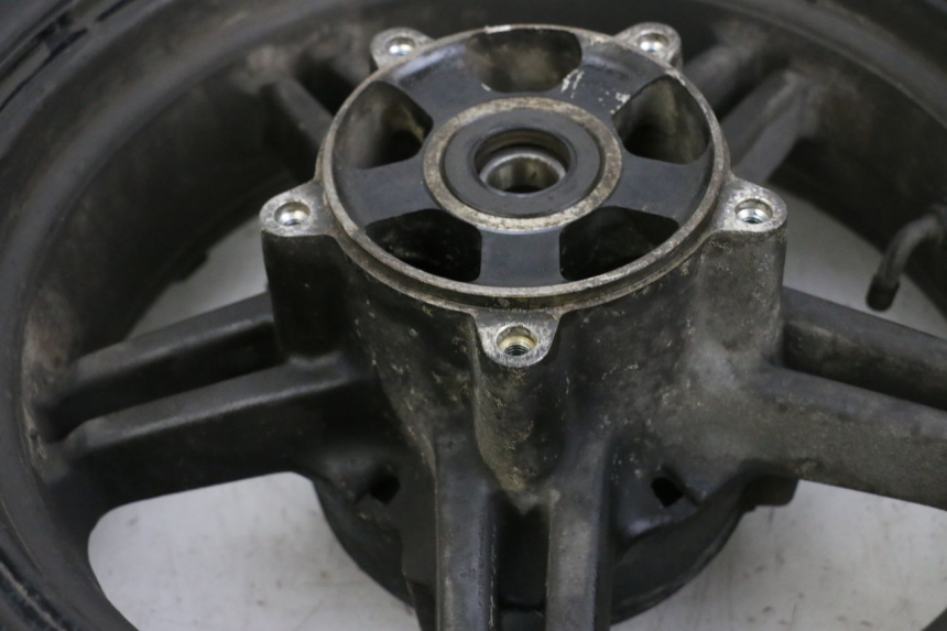 photo de REAR RIM AND TIRE SUZUKI BURGMAN 650 (2013 - 2020) - Alternative perspective